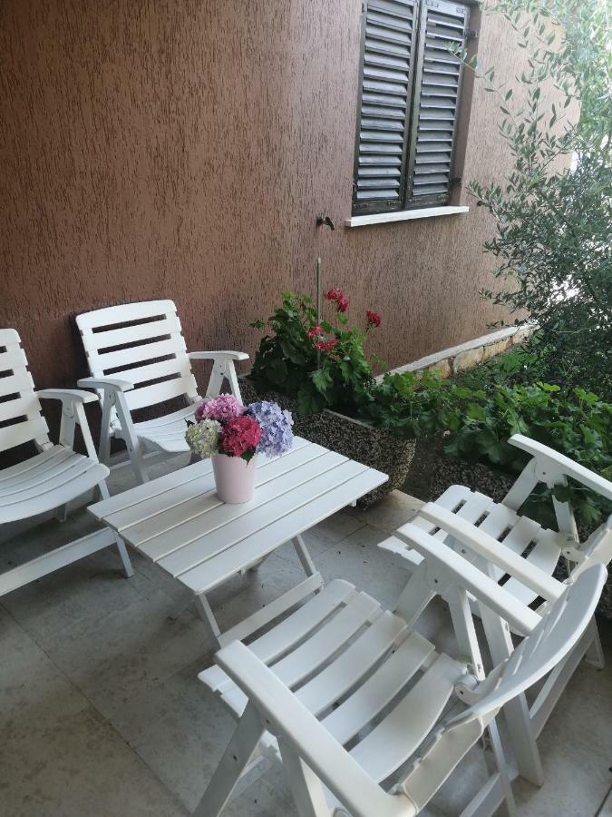 Bed & Breakfast บานโจเล ภายนอก รูปภาพ